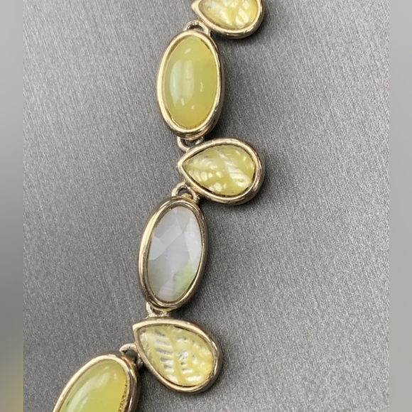 Vintage Necklace Bracelet Set Gold Tone Cabochon Pea Green Gray - Picture 7 of 12